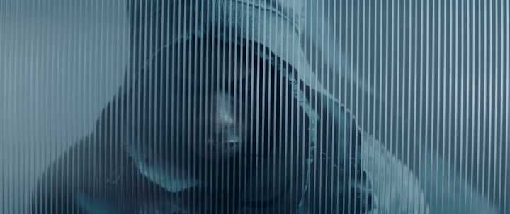 O-14-White-campaign-by-Robert-Wunsch Models in blue striped flashing lights.