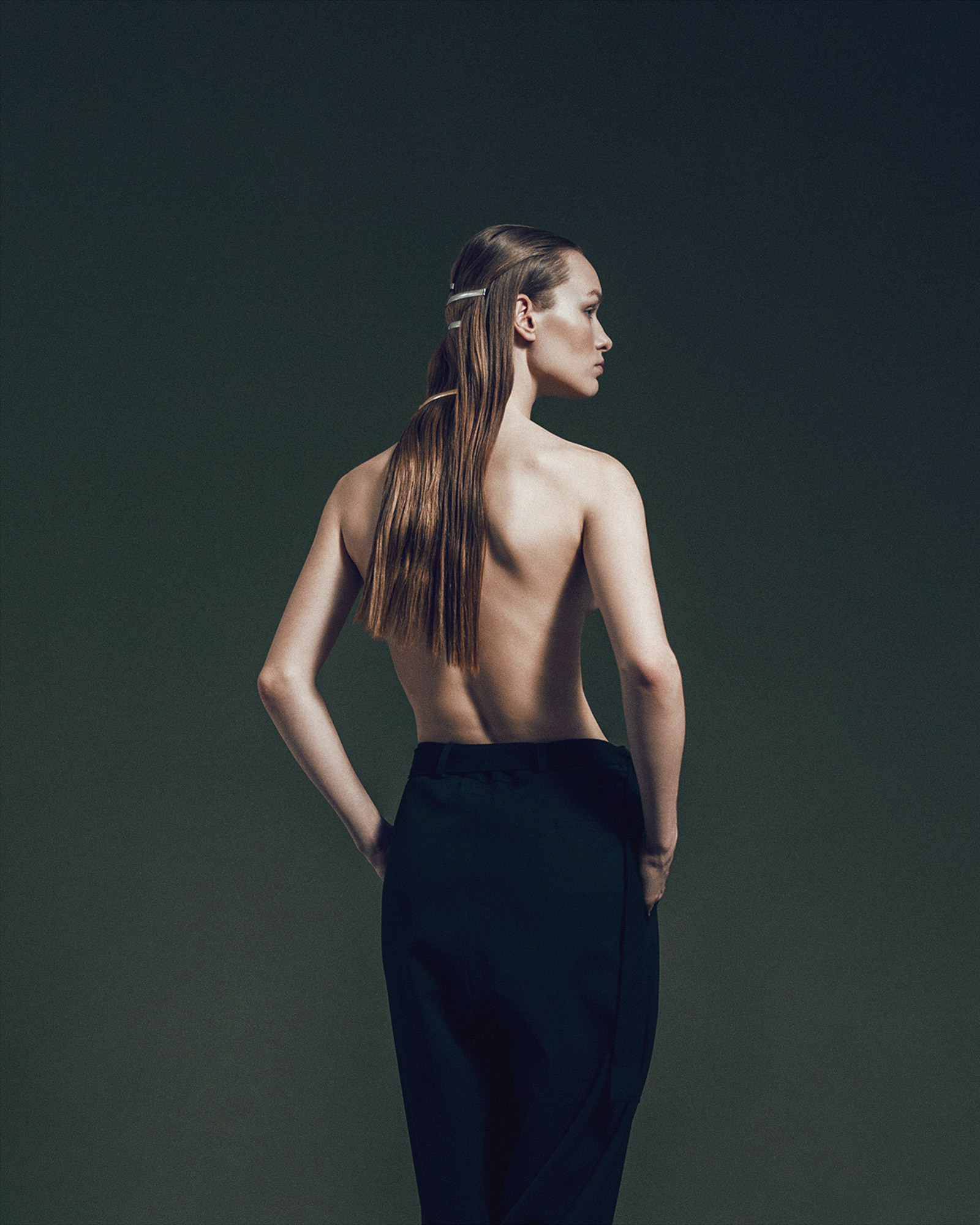 Charlotte_for_SCHOEN_by_Robert_Wunsch_back