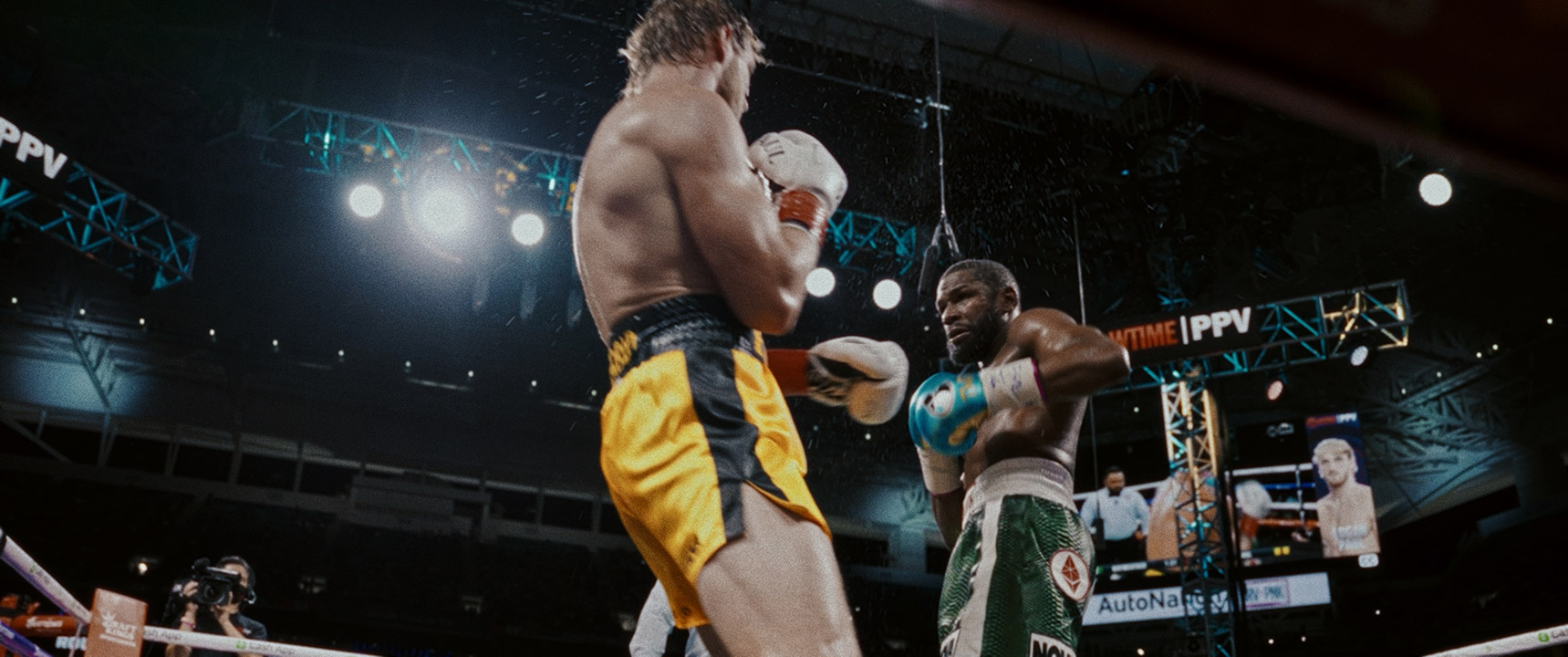FLOYD_URUS_DC_STILLS_2.71.1
