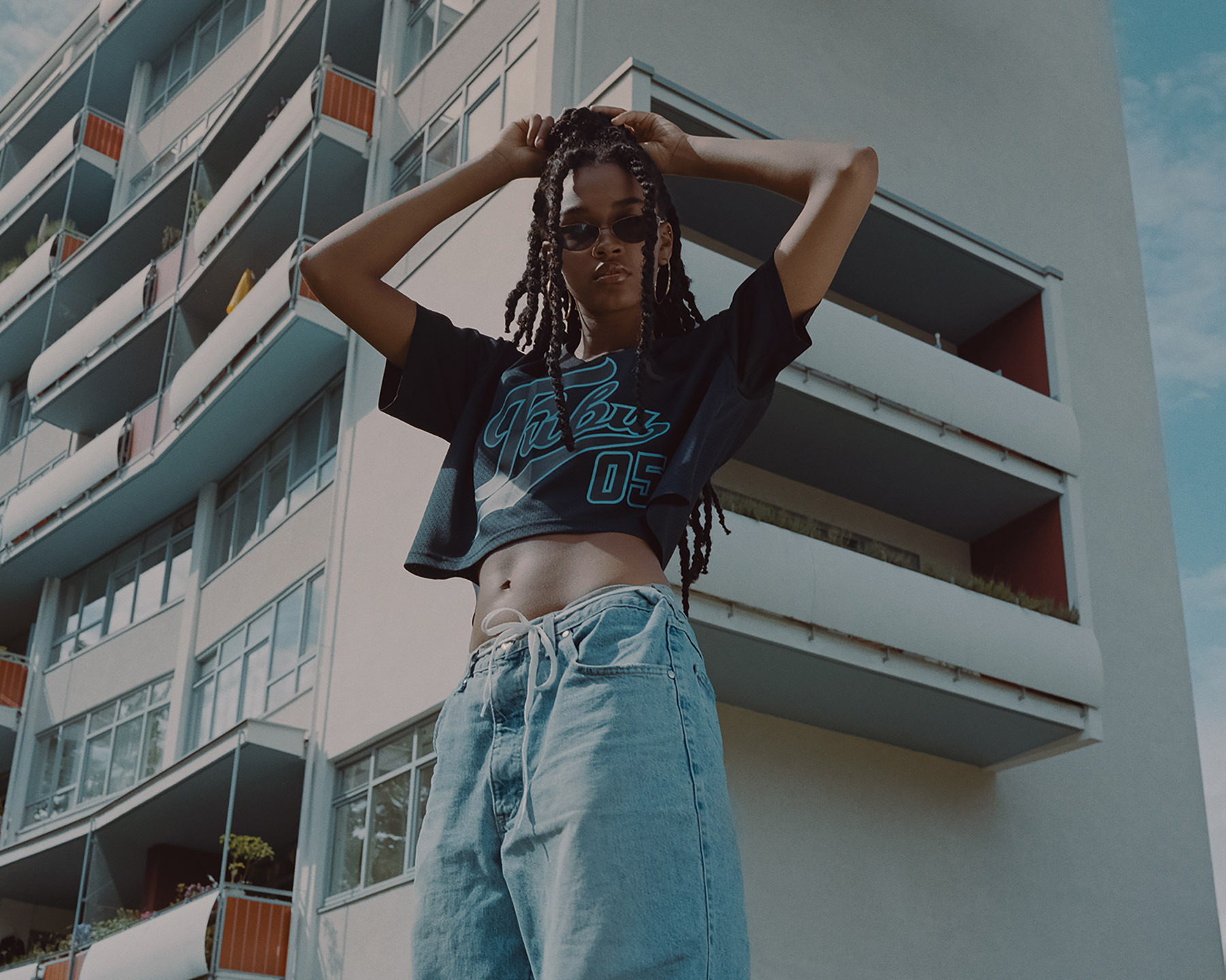 FUBU_2020_BY_ROBERT_WUNSCH_balcony