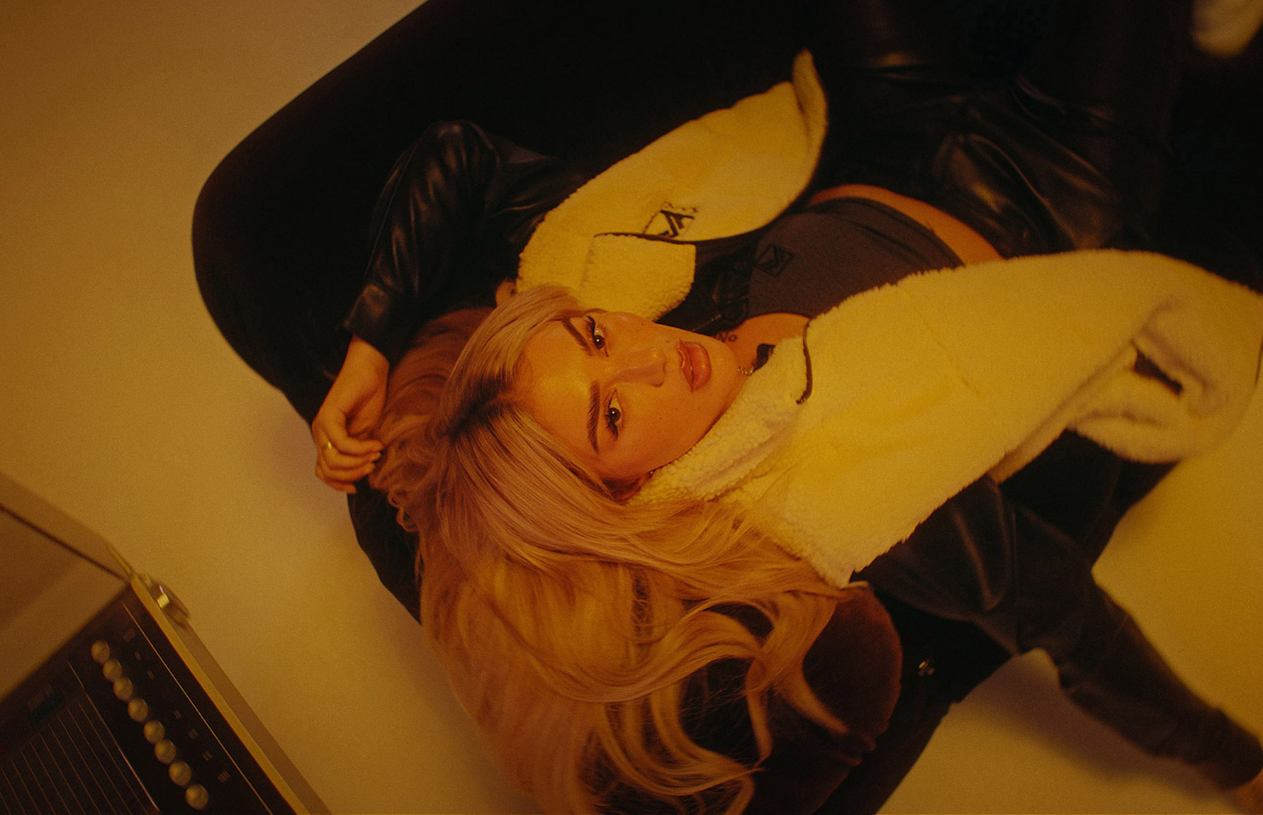 KARL_KANI_X_LOREDANA_MASTER_STILLS_1.25.1