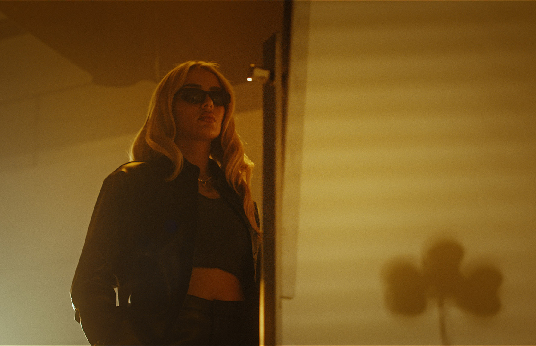 KARL_KANI_X_LOREDANA_MASTER_STILLS_1.36.1